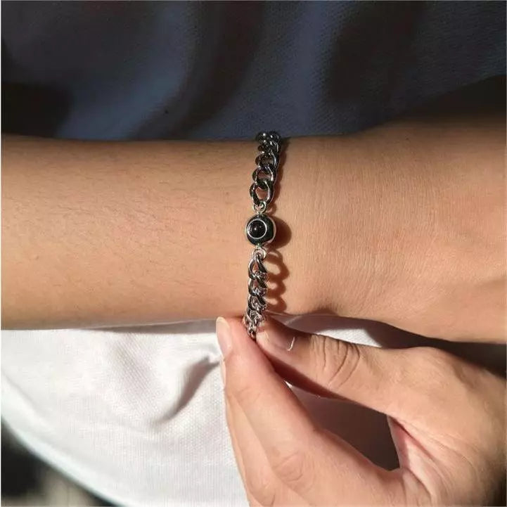 Personalisiertes Foto-Armband mit funkelnden Steinen